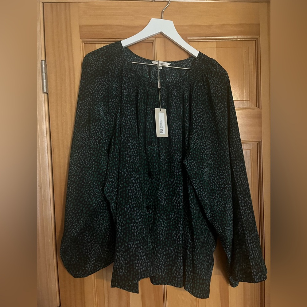 Tucker NYC Flare Sleeve Classic Blouse Emerald Spots in Silk Crepe de Chine Top
